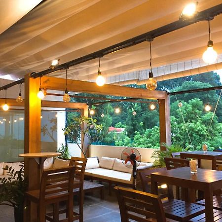 Aura Thematic Hostel Phnom Pen Exterior foto
