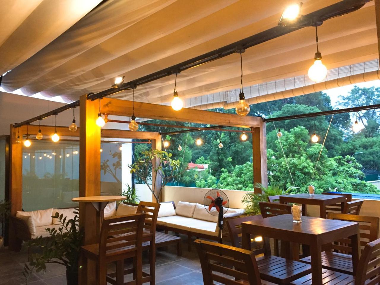 Aura Thematic Hostel Phnom Pen Exterior foto